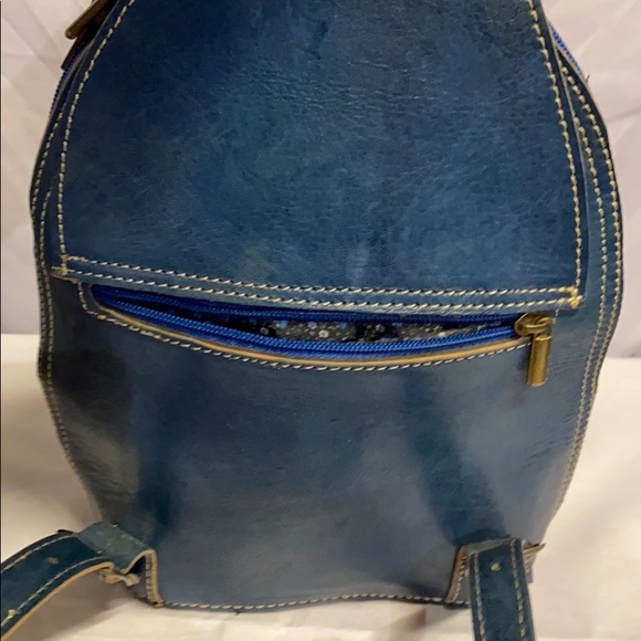 Moroccan Leather Crossbody Backpack - Picture 6 of 11